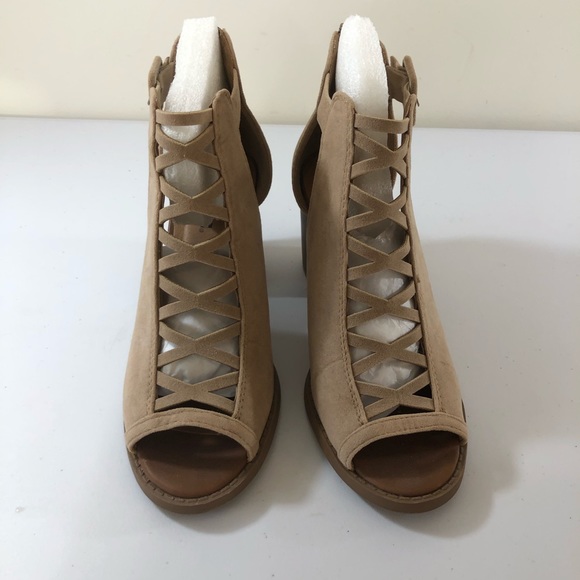 Taupe Open Toe Booties Boots Shoes with Criss Cross & 3 inch Stack Heel 8M - Picture 6 of 12